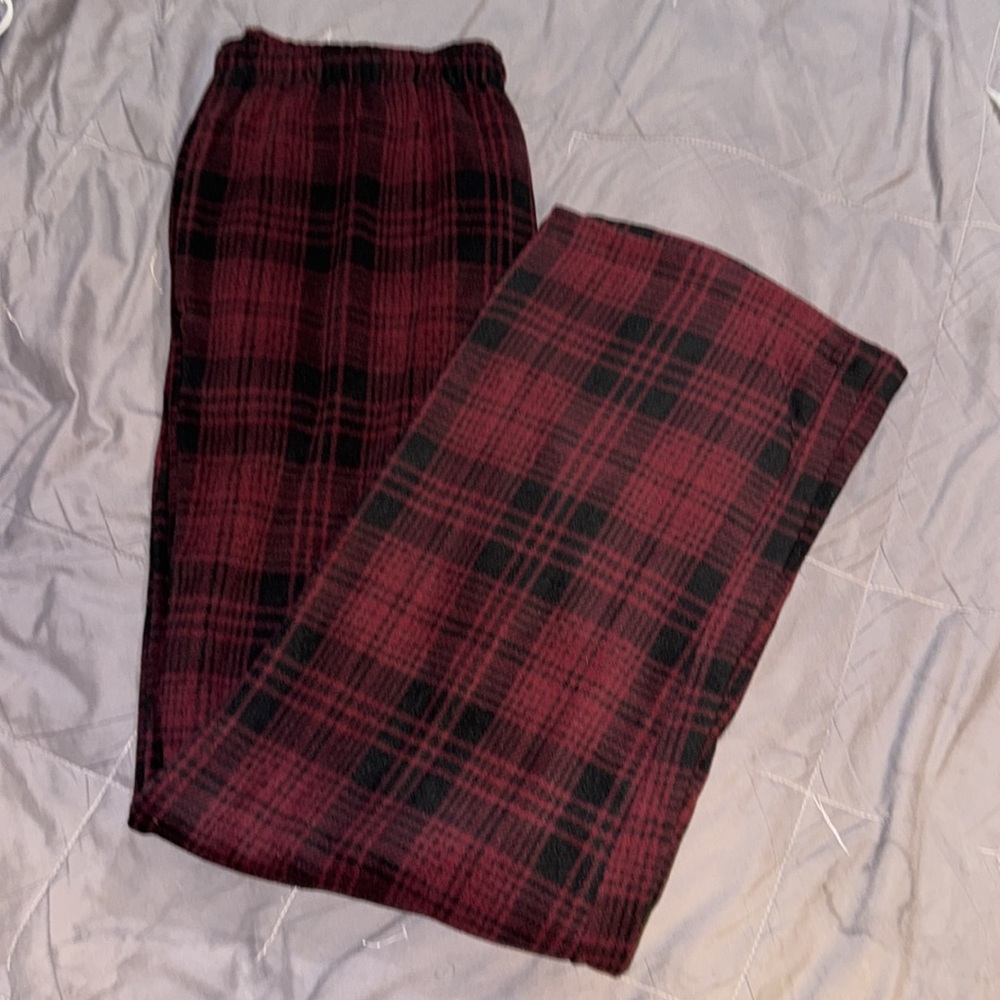 SKIMS FLEECE WINE PLAID PANTS